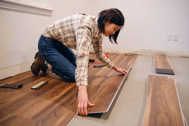 Room in Weekend with Expert Laminate Flooring | Monticello