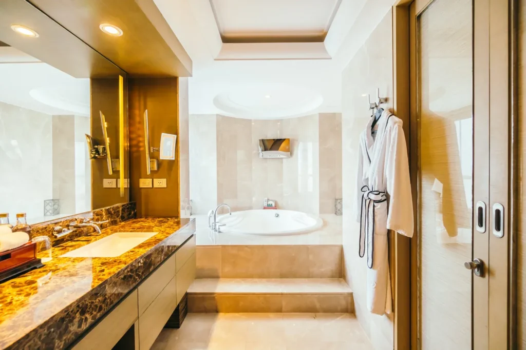 beautiful luxury bathroom remodeling services in Crawfordville, Florida